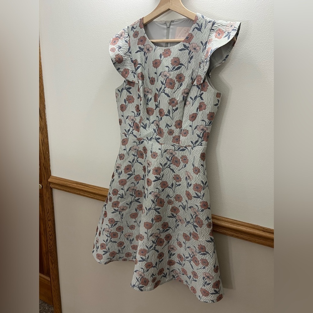 EUC Gal Meets Glam Lola Dancing Daisy Jacquard Midi Dress Size 4P Retails $188 - Picture 4 of 10